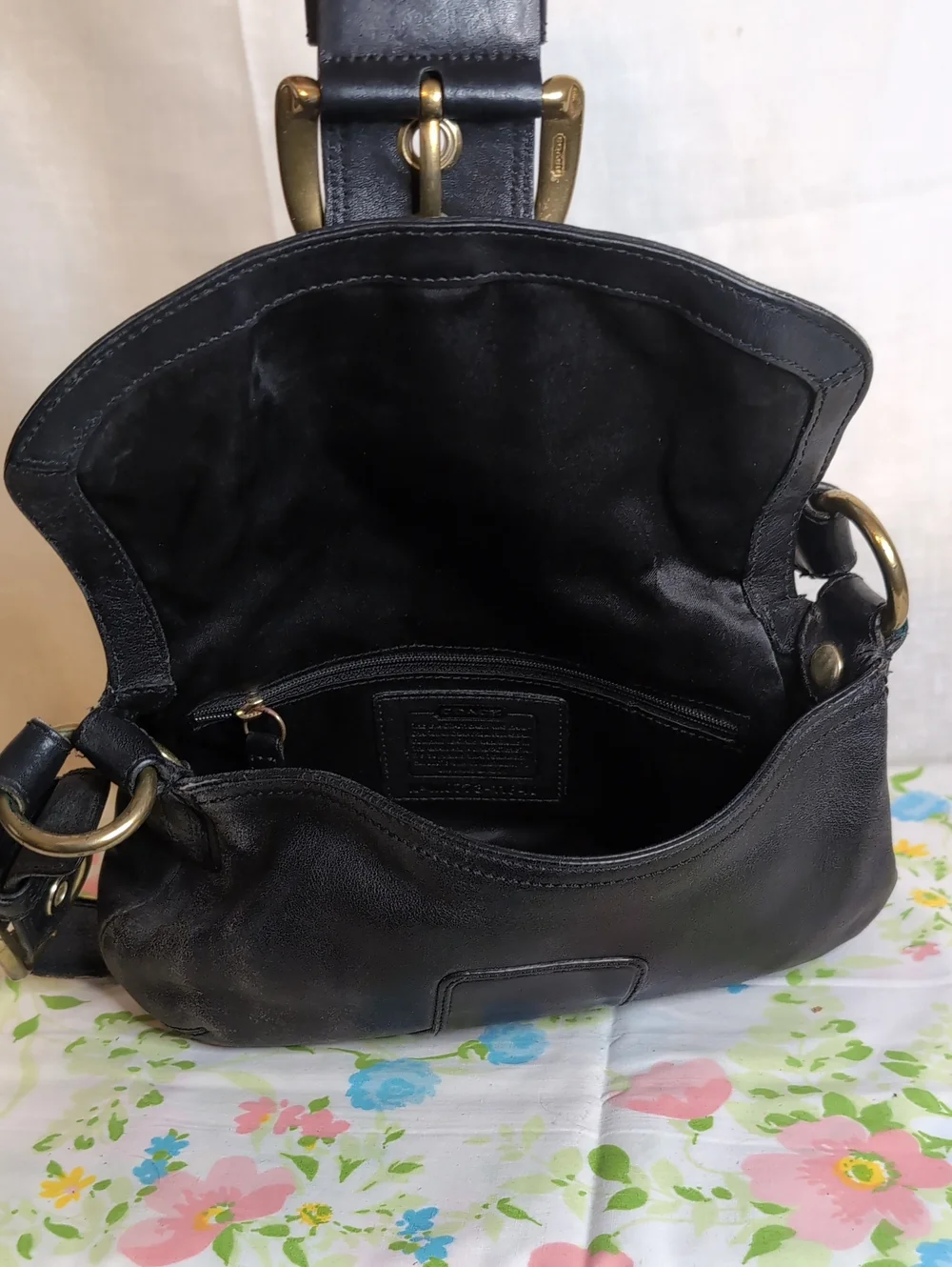 Vint. Coach Soho Flap Black Leather Shoulder Bag Purse